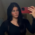 Willow Sutton - @willow_.sofia - Instagram