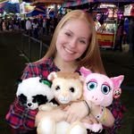 Winter Phillips - @winterwinterchickendinna - Instagram