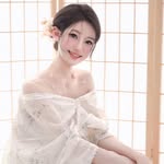 小小何 - @xiaoxiaohe2025 - Instagram