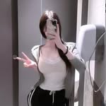岩瀬里奈 - @yanlailinai60 - Instagram