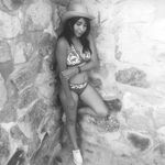 Yareli Salgado - @yareli.salgado.3367 - Instagram