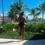 Yasmine Hunter - @collegegradyas - Instagram