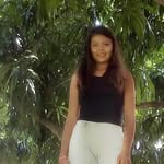 Yeni Escobar - @yeni.escobar.5815 - Instagram