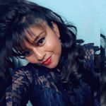 Yenny Solis - @yenny.solis.33 - Instagram