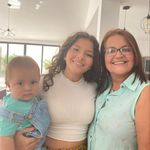 Yolanda Villegas de Bencomo - @lalabencomo - Instagram