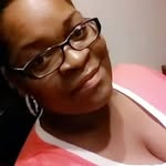 Yolanda Kirk - @yoli.k.36 - Instagram