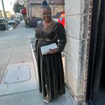 Yolanda Lynn Penix - @sssea2500 - Instagram