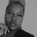 Yolanda Rodgers - @yollywalker - Instagram