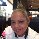 Yolanda Wright - @ymichelle1988 - Instagram