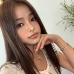 𝙔𝙤𝙤𝙣𝙖 𝙇𝙚𝙚🥀🖤 - @lee.yuna___ - Instagram