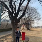 2015 seoah👧🏻 2018 junwoo👦🏻 - @yoonjin__lee - Instagram