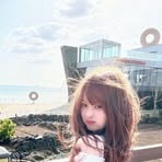 Shin Young - Facebook