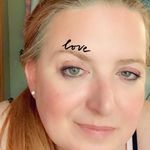 Yvette Bray - @vett0128 - Instagram