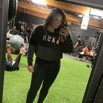 Yvette Carrillo - @hotmomslift - Instagram