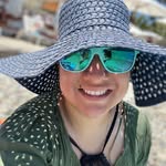 Yvette Cabadas - @yvette.hansen.2023 - Instagram