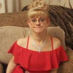 Yvette John - @yvettejohncat - Instagram