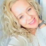 Yvette Kessler - @mystified90 - Instagram