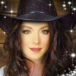Yvette I. Lyons - @yve_lyons - Instagram