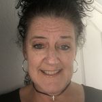 Yvette Lyons - @ylyons13 - Instagram