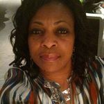 yvettelyons - @yvettelyons69 - Instagram