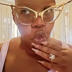 Yvette Samuels - @dearyve - Instagram