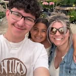 Yvette Valle - @vet85_ - Instagram