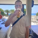zach - @zachdevinee - Instagram