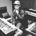Zach Holcomb - @zachholcombmusic - Instagram