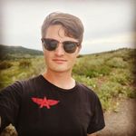 Zach Holt - @_zachholt - Instagram