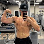 Zach Lambert - @zachlamblifts - Instagram