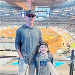 Zach Tobin - @zachsmeee - Instagram