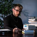 Zachary Meyer - @bro_reads_books - Instagram