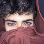 Zai Yan - Facebook