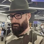 Zaks Bond - @zaks_bond - Instagram