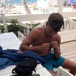 Zak - @zakshaw_10 - Instagram