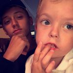 Zane Wallace - @zane.wallace.35 - Instagram