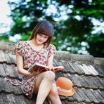 Zara Holmes - Facebook