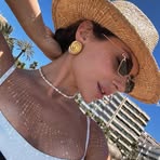 Zara Lowe - Facebook