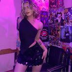 Zara Stein - Facebook