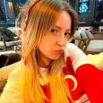 Zeynep Güler - @zey_artz - Instagram