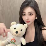 Zoe Anthony - Facebook