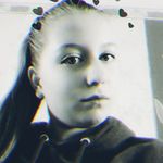 Zoé Balogh - @zoe.balogh.5872 - Instagram