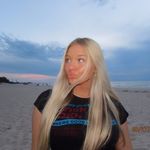 @zoebalog_ - Instagram