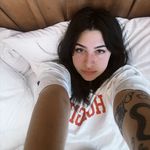 zoë barlow-slaugh - @boezarlow - Instagram