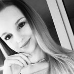 @zoebeckerrss - Instagram
