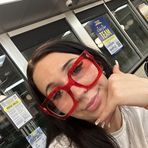 Zoe Benton - Facebook