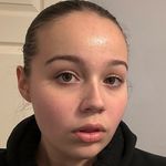 Zoe Brock - @zoe._.broccoli - Instagram