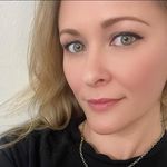 Zoë Taylor-Crane - @the.good.witch.next.door - Instagram