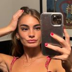 Zoë Curtis - Facebook