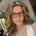 Zoe Curtis - Facebook